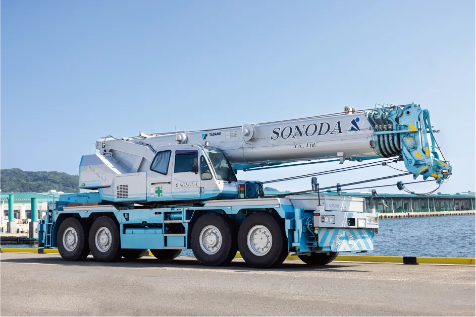 60tラフター GR-600N-2 / TADANO